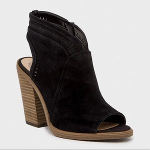 NWT Vince Camuto Koral Block Heeled Peep Toe Suede Bootie BLACK - SIZE 8…